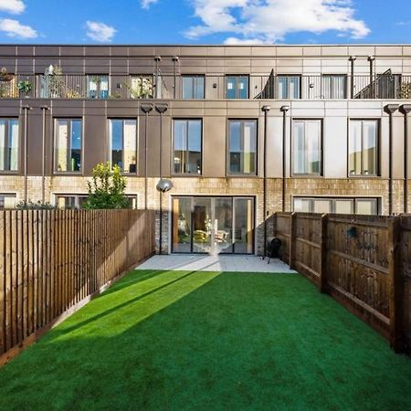 Willa Amazing New Built Townhouse With Garden In London Hendon Zewnętrze zdjęcie